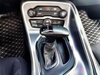 Dodge Challenger 5.7 V8 HEMI (12/20)